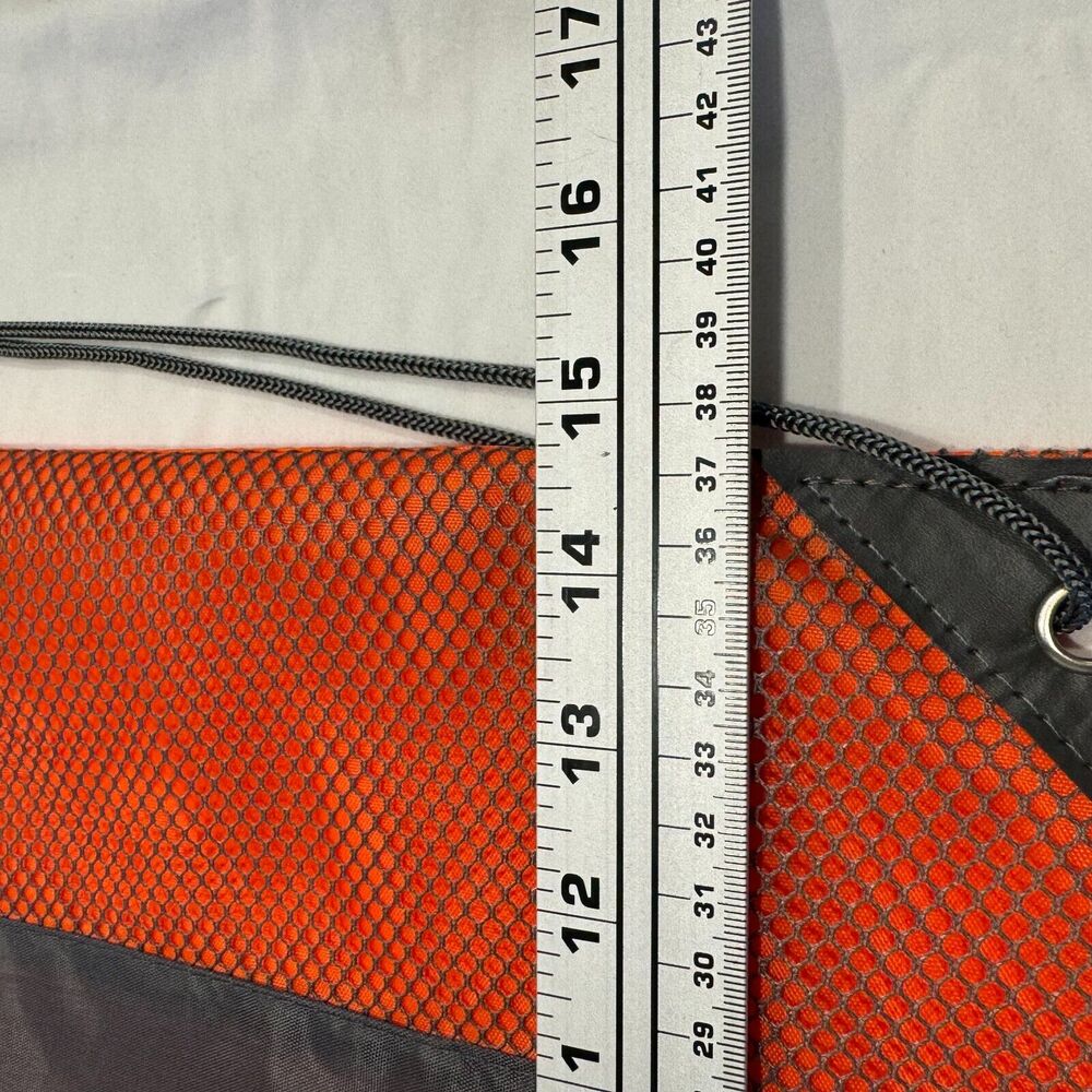 Orange Theory Fitness 2024 DRI-TRY Cinch Sack Bag + Medal Of Triumph FINISHER - Picture 4 of 7